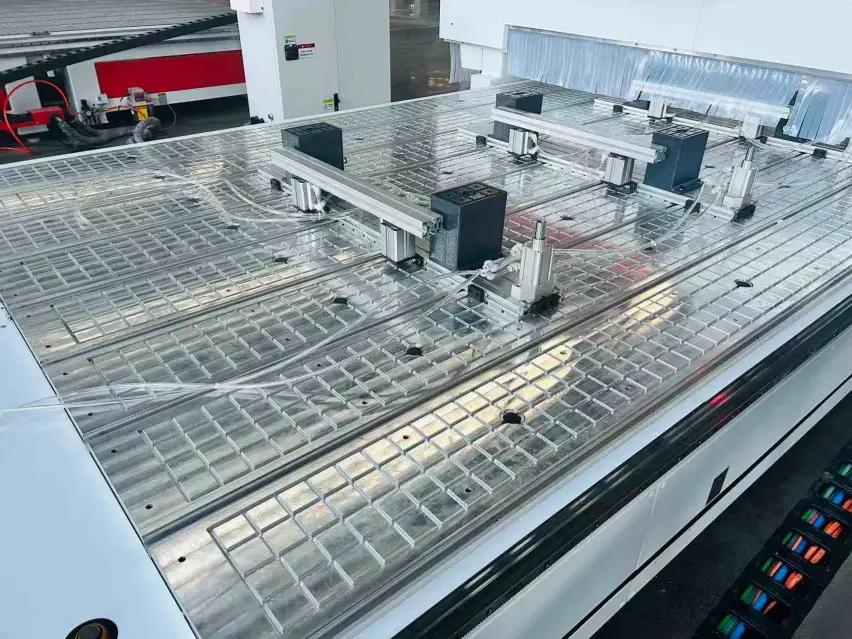 woodworking aluminum vacuum working table 3axis ATC cnc router machine